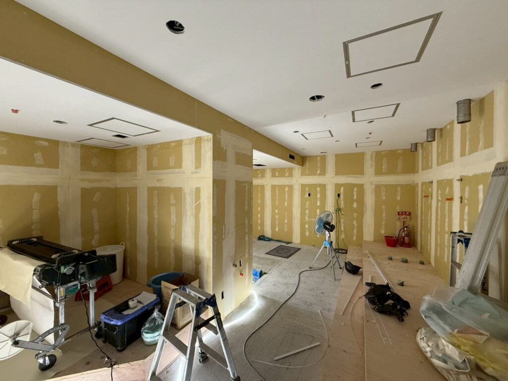 客室→ランドリールーム変更改修工事